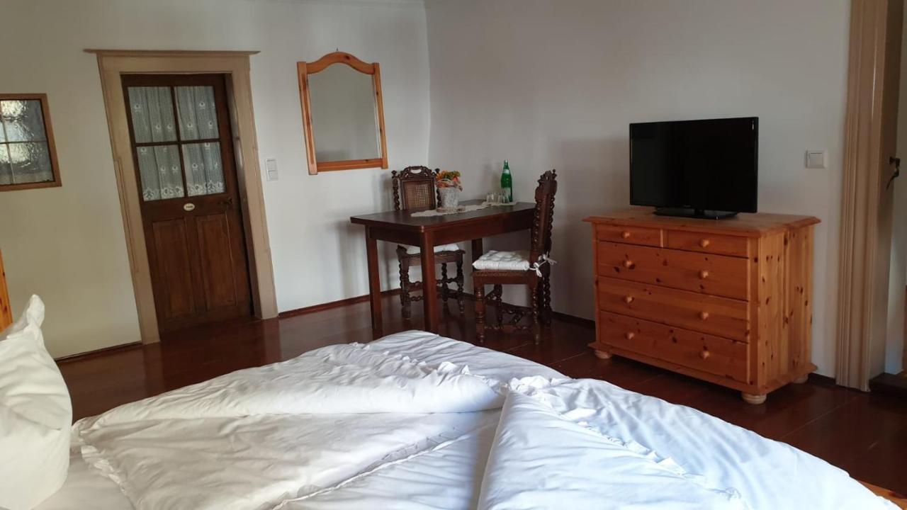 Flyns Bed & Breakfast Gorlitz Ngoại thất bức ảnh